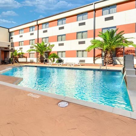 Ramada By Wyndham Houston Intercontinental Airport South Hotell Eksteriør bilde